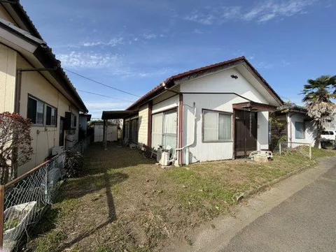 Kiryu-shi, Kiryu Niisato-cho Shinkawa (Niisato-eki) Single-story house, 2LDK

1,980,000 yen