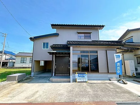 Used single-family home in Yoshijima, Uozu City