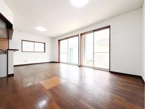 ◆Renovated property♪◇All rooms over 6 tatami mats♪◆Parking space for 2 cars♪