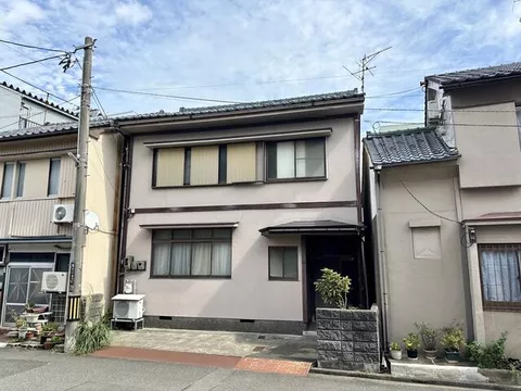 2-story building, 5DK, 2-chome Haruyama, Fukui City (Ninai Joshi High School Station)