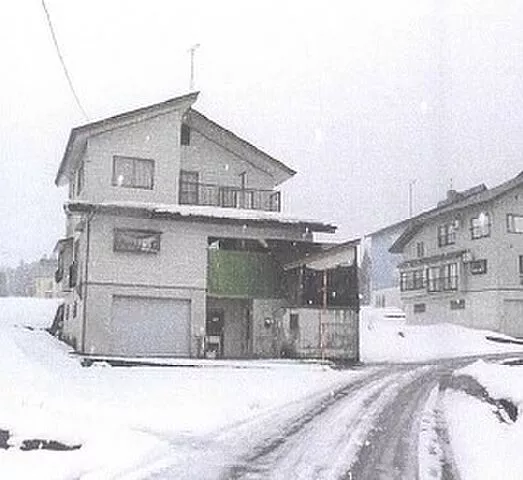 Used single-family house Niigata Prefecture Tokamachi City Horinouchi Bo 1319-1