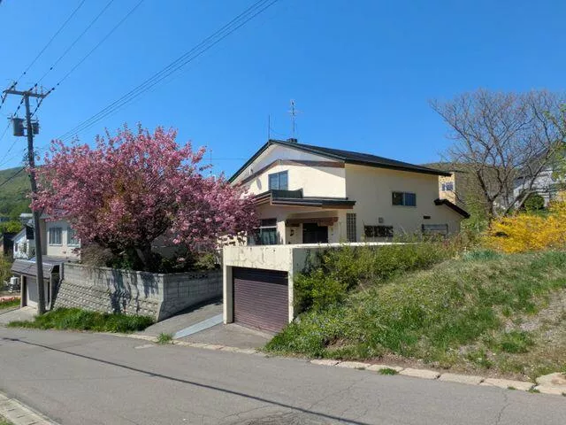 Otaru City, Takashima 5-chome (Otaru Station) 2-story building 4LDK