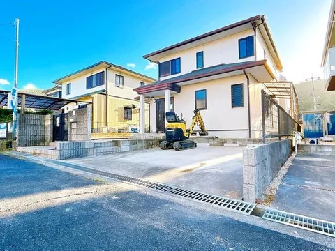 [Open House] Interior and exterior renovation planned / Water fixtures replacement / Garden space available