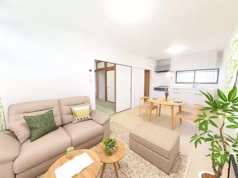 【Open house held】【Interior and exterior renovation scheduled for completion on 6/20】19 minutes on foot from Higashi-Hanno Station, 3 minutes to the bus stop