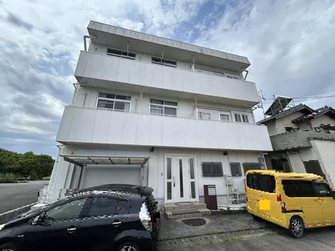 Gifu City, Yanagitsucho Shimosawanishi 1-chome (Yanagits Station) 3-story building 13LDK