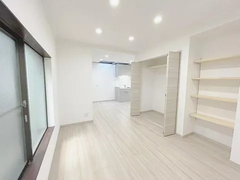 [Open House Held] Interior and exterior renovation / Seismic construction / Parking for 1 car available / Quiet residential area