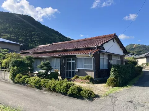 Yamaguchi City, Miyanoue (Miyano Station) Single-story building 3LDK