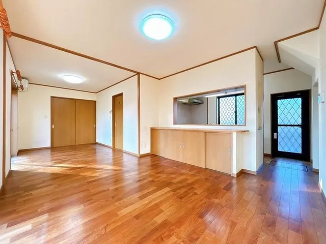 【Open house held】New earthquake resistance compliant / Parking for 2 cars / 1100m to Chuo Elementary School, 14 minutes walk