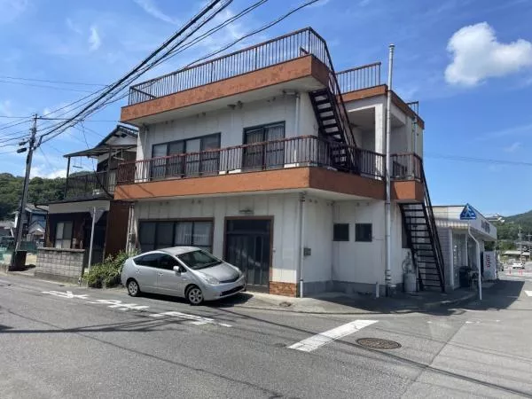 Imabari City, Hakata Town, Kiura (Imabari Station) 2-story building, 6DK