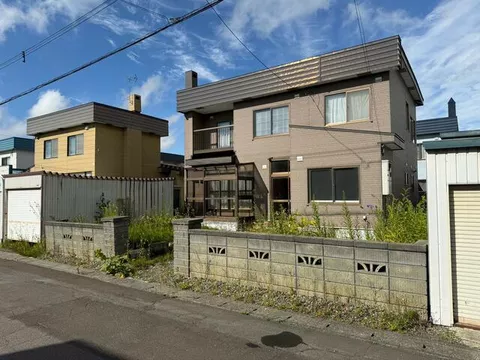 Iwamizawa City Kamihoromukai Kita 1-jo 3-chome (Kamihoromukai Station) 2-story 6SLDK
