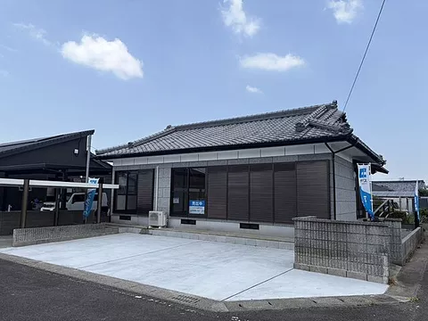 Used single-family home bus Shin Chikasha 4-minute walk