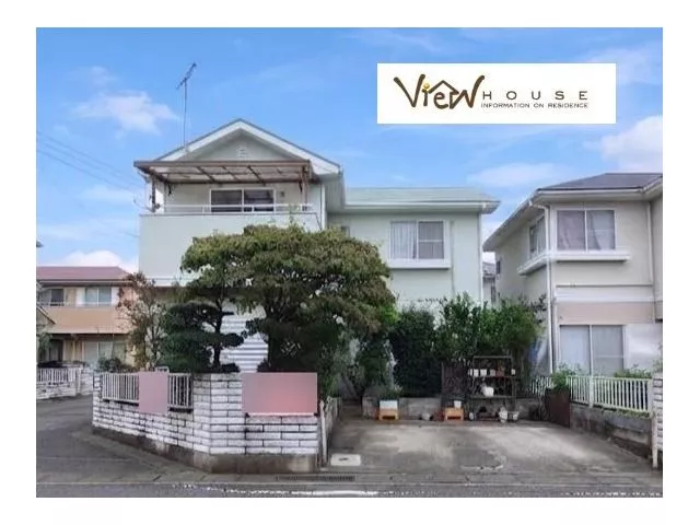 Southwest corner lot × parking for 2 cars | Good sunlight and ventilation | A family-friendly home within a 9-minute walk to elementary and middle schools