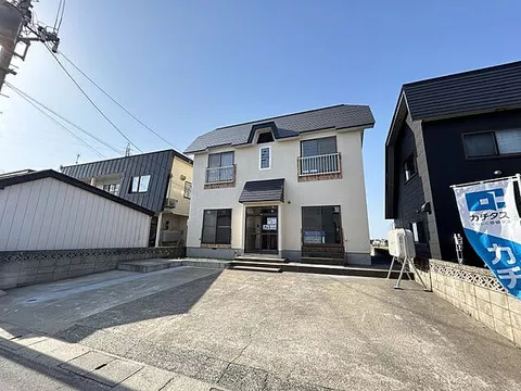 Used single-family home in Aomori City, Oaza Koibata, Matsumoto