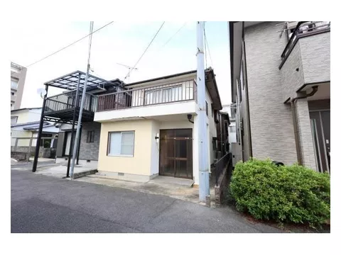 "Marukyou Hayaki Store" 3 minutes on foot, "JR Hayaki Station" 7 minutes on foot, a very convenient location!