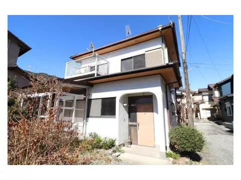 Parking for 4 cars is possible! Used house with a sunroom☆