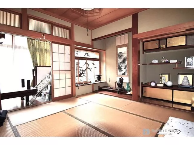 ■ Spacious 46.90 tsubo! ■ 8DK used house ■ Parking for 1 car