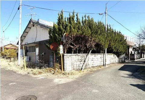 Yatsushiro City, Kagami Town, Uchida (Arisa Station) Single-story building 3LDK