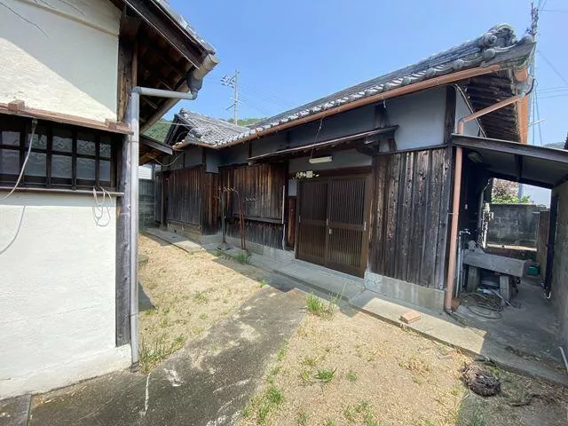 Wakayama City, Hirai (Kinokawa Station) Single-story building 3DK
