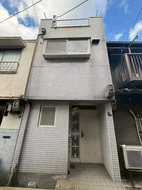 Ikuno Ward, Osaka City, Tsuruhashi 4-chome (Tsuruhashi Station) 3-story 5DK