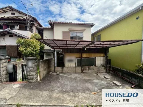 1-Chome, Kogaichi, Kumatori Town, Sennan District (Kumatori Station) 2-story building 5DK