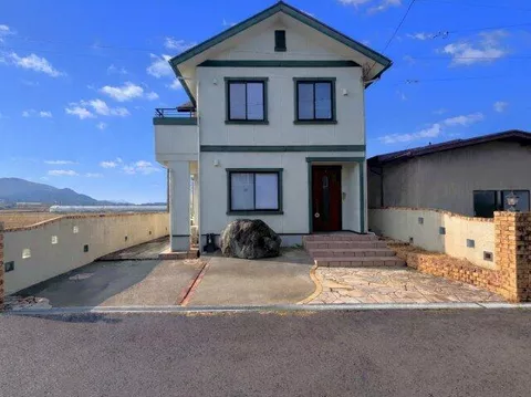 Koudan, Tottori-shi, Tottori (Kozan station) 2F 5LDK

11,000,000 yen