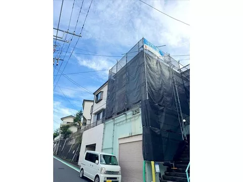 Interior and exterior renovation × tranquil living environment, built-in garage / interior and exterior renovation