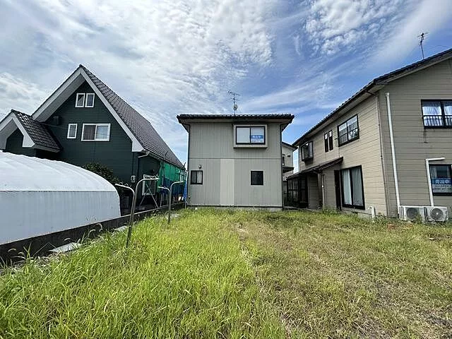 Used single-family home in Urushiyama, Nishikambara Ward, Niigata City