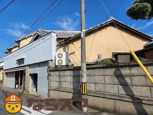 ■A residential property with a store on land over 70 tsubo! ■3 minutes on foot from JR Ikoma Station♪