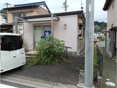 Building not registered, repair needed for washroom exterior wall