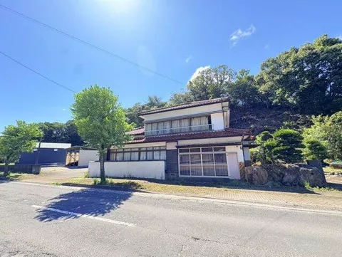 Saikai City, Nishihira Town, Kuibagou (Kogushigou Station) 2-story 6DK