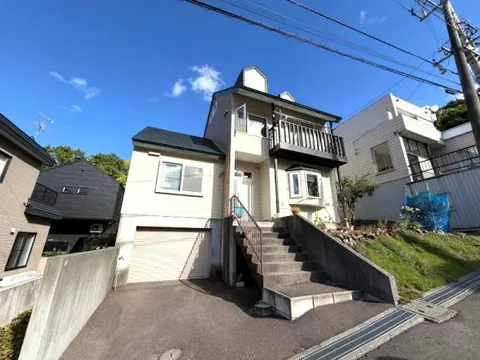 Sapporo City, Nishi Ward, Heiwa Sanjo 6-chome (Hassamu Minami Station) 2 stories above ground, 1 basement 4SLDK