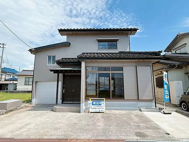 Used single-family home in Yoshijima, Uozu City