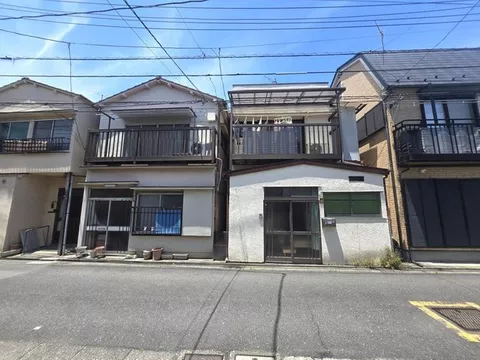 【Price 15 million yen】 2-story 4K with a sense of openness on both sides of the road! Good sunlight and ventilation - Image 2