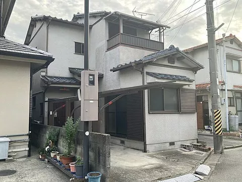 Used single-family home, 9 minutes on foot from Kinokawa Station on the Nankai Line
