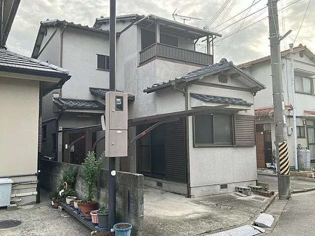 Used single-family home, 9 minutes on foot from Kinokawa Station on the Nankai Line