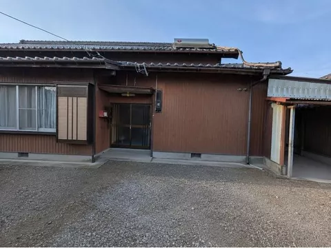 Kakiuchi, Hokusei Town (Ise Jitada Station) 8 million yen
