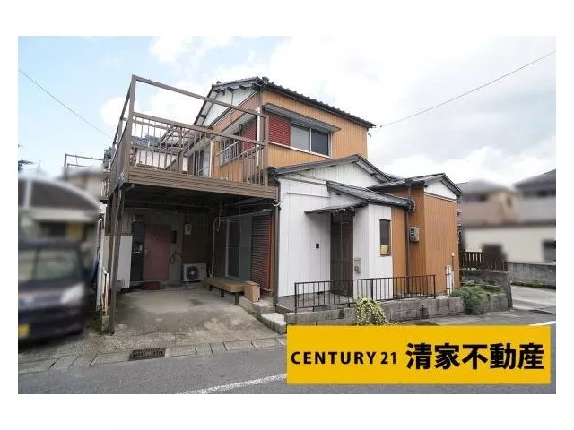 The interior has a renovation history and is in a clean condition.