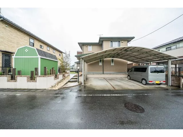 Sakai Town, Sarushima District, Yoko-dai 2-chome, 2-story lightweight steel house with a south garden and a 3-car carport