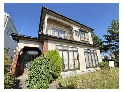 [Century 21 Act Hachinohe Store] ■ A great location with supermarkets and convenience stores nearby!