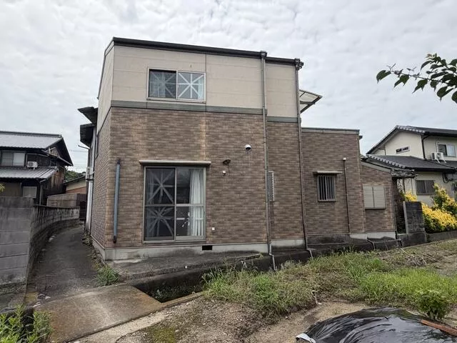 Tadotsu Town, Nakado District, Oaza Kuzuhara (Kanzouji Station) 2-story building 8DK