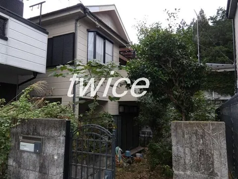 Oaza Karatake, Hanno-shi (Hanno Station) 2F 4LDK

4.8 million yen
