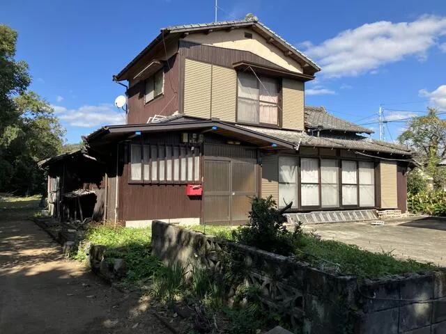 Saga City, Kuboizumi Town, Oaza Kamiiizumi 2-story building 8DK