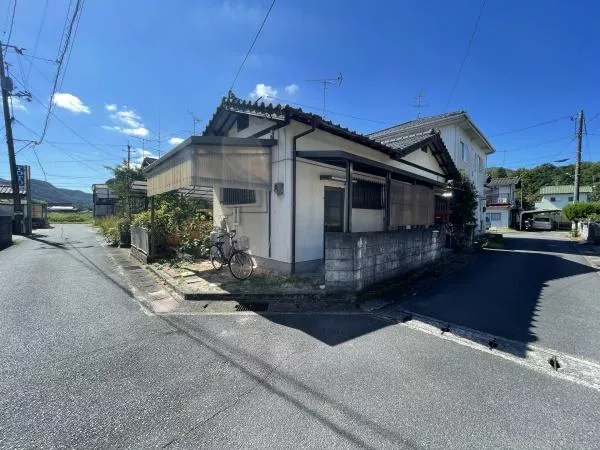 Iwakuni City, Shutocho Kamikuhara (Suou-Takamori Station) Single-story building 4DK