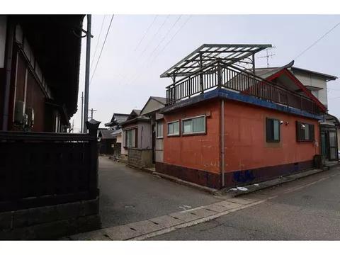 ~ Comfortable living in an environmentally friendly natural setting ~ Half of the house is a traditional folk house!