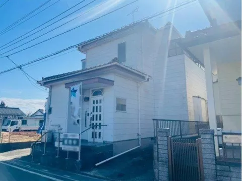 All rooms facing southwest, good sunlight! Close to National Route 17, a convenient area for outings!