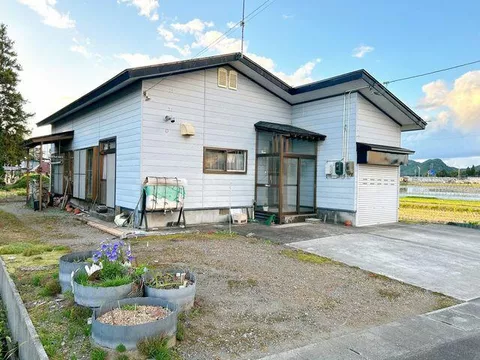 Daisen City, Yotsuya, Maeda (Ugo Yotsuya Station), single-story building, 3DK