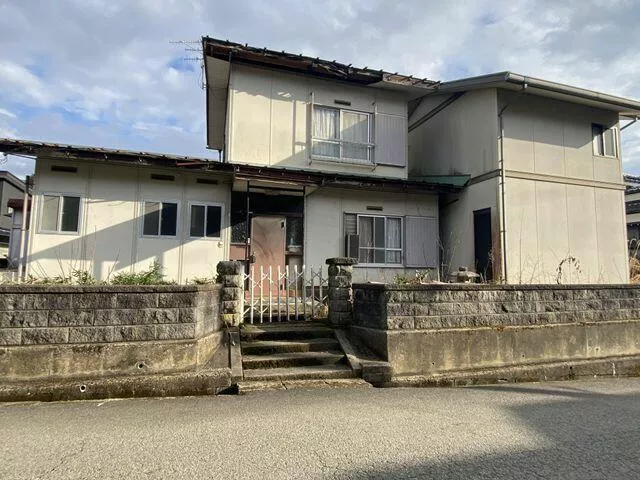 Toyooka City, Tobaki (Toyooka Station) 2-story building 6DK
