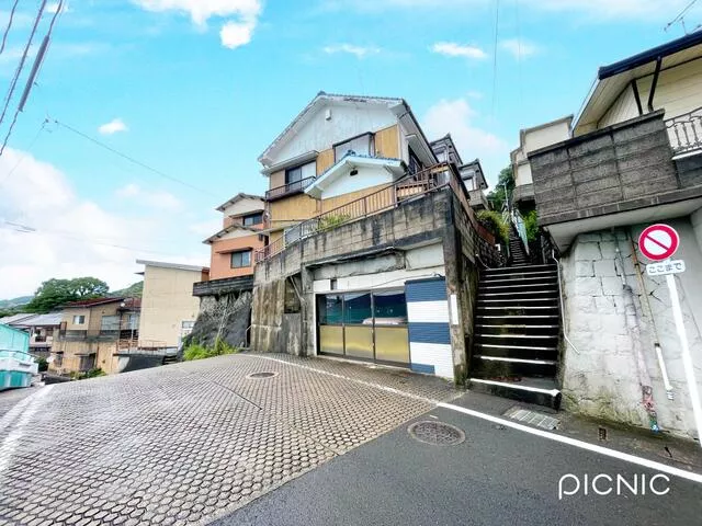 Nagasaki City, Sakamoto 3-chome (University Hospital Station), 2-story building, 5LDK