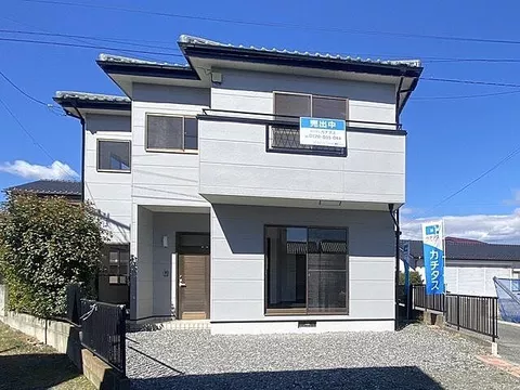 Used single-family home Minami Alps City Sawadachi House