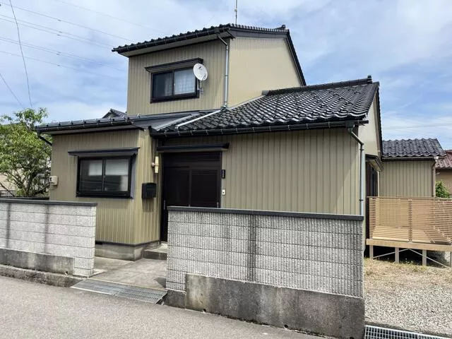 Takaoka City Nakazone (Nakanminato Station) 2-story building 6SDK